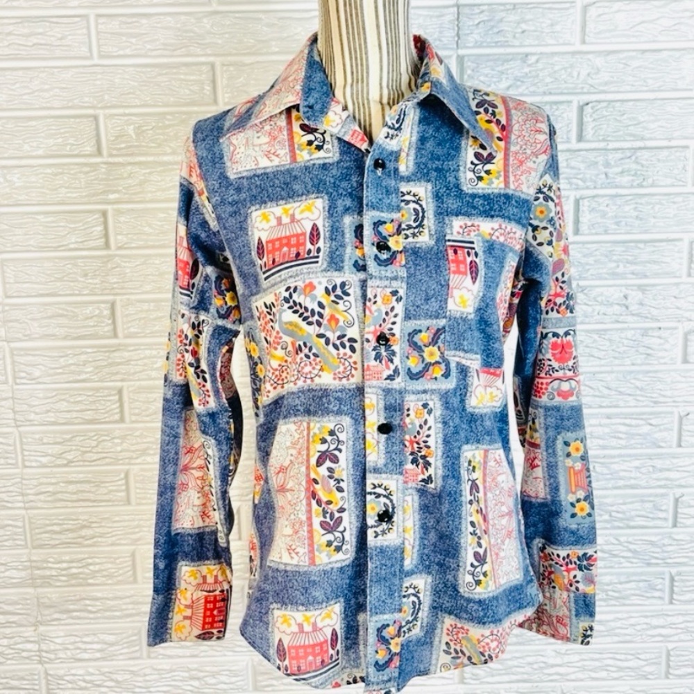 Vintage Americana Button-Up Shirt. Soft form fitting. 70’s style dagger collar.